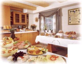 Hotel Gasthof Hirsch Alfdorf Екстериор снимка